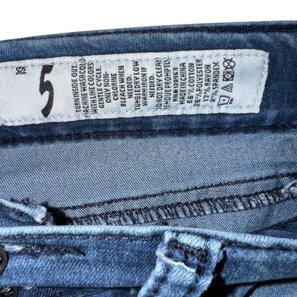 Indigo Rein Anklet Women's 5 Blue Skinny Stretch Denim Unhemmed Faded Whiskering - Picture 7 of 12